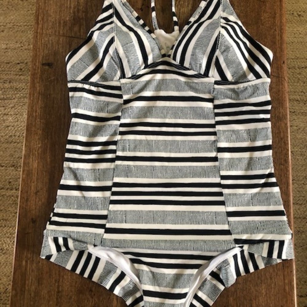Seea One Piece Swimsuit